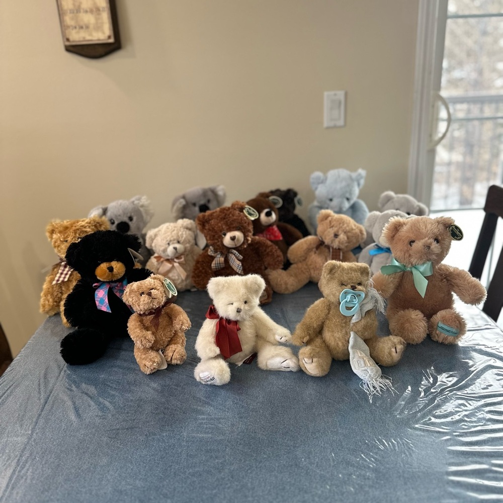 Whole Lot of assorted Bearington’s